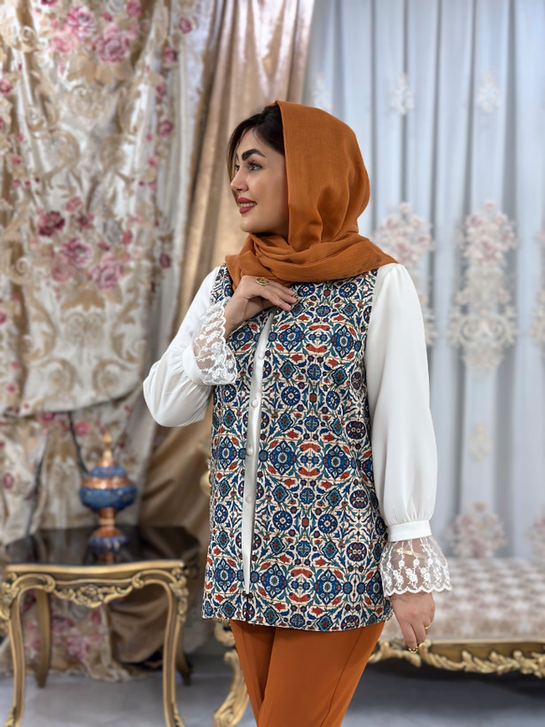 وست زنانه مخمل طرح گیتی