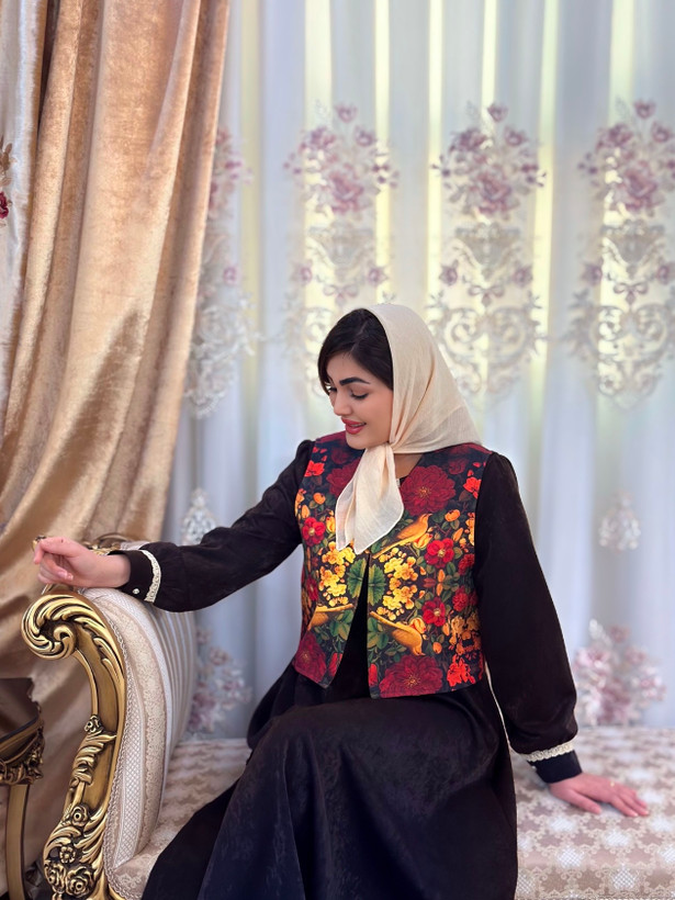 جلیقه زنانه کرپ مازراتی طرح نغمه