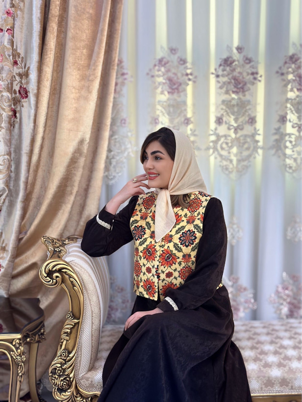 جلیقه زنانه کرپ مازراتی طرح گلنار