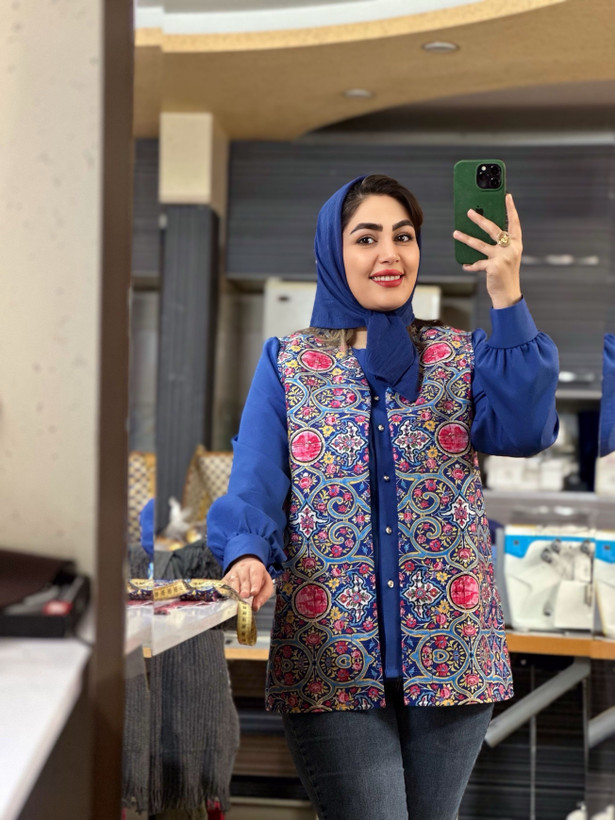 وست زنانه مخمل طرح شیراز