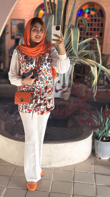وست زنانه کرپ مازراتی طرح گلستان