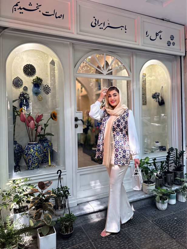 وست زنانه کرپ مازراتی طرح کاشی سنتی