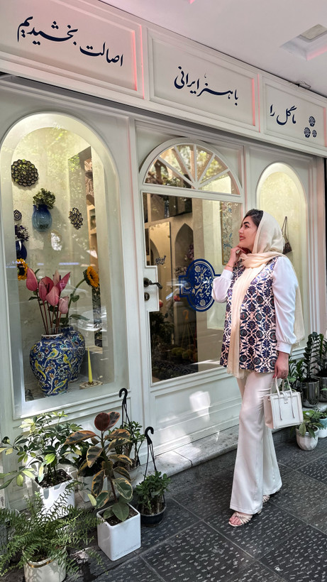 وست زنانه کرپ مازراتی طرح کاشی سنتی