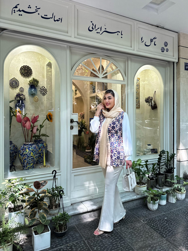 وست زنانه کرپ مازراتی طرح کاشی سنتی