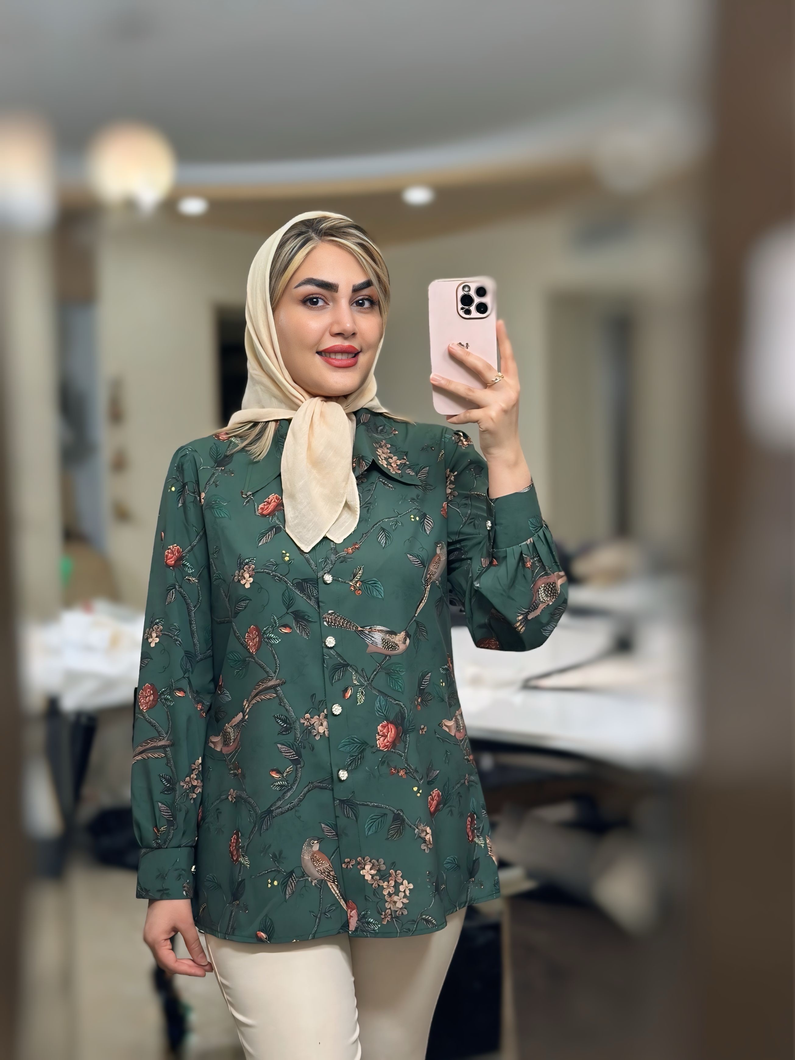 شومیز زنانه کرپ نخ طرح بهشت برین