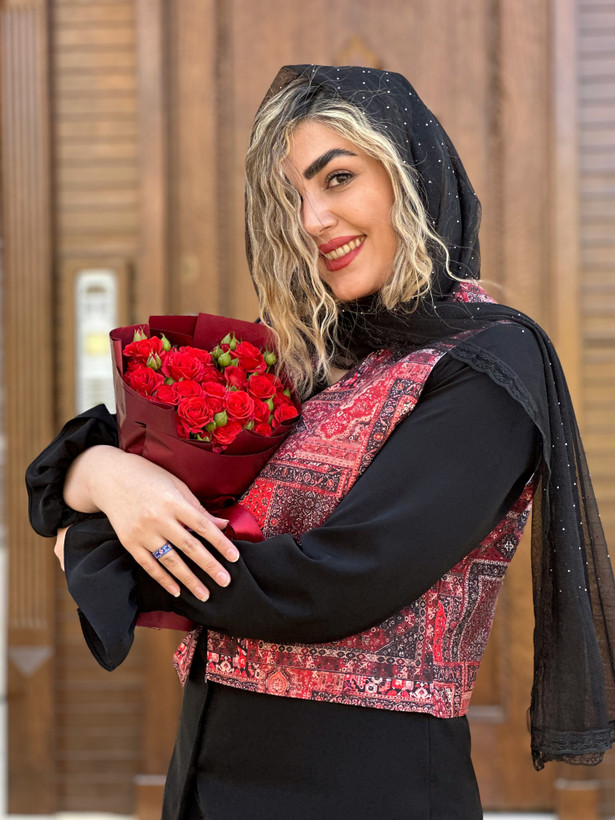 جلیقه زنانه کرپ مازراتی طرح فرش کتیبه
