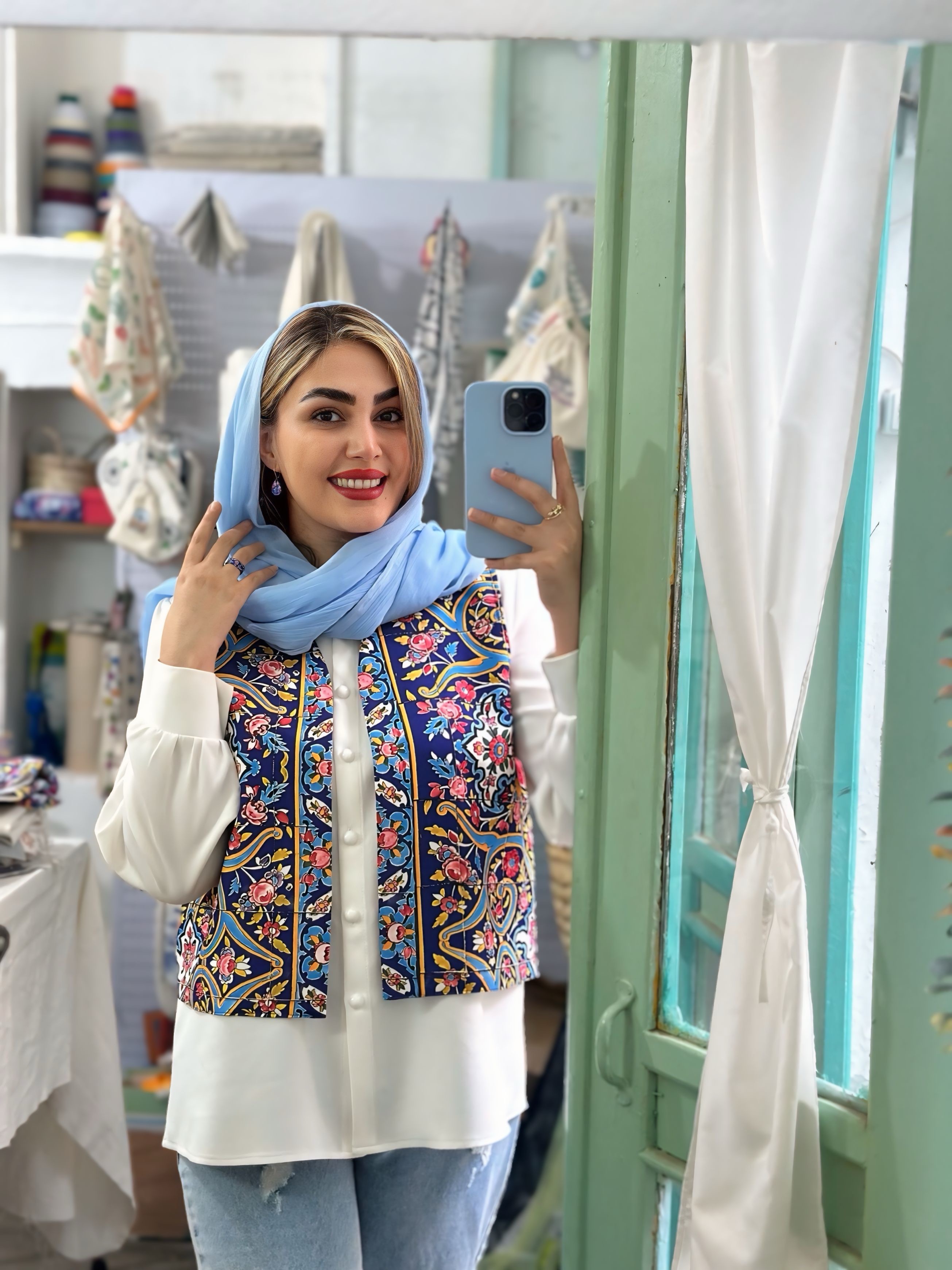 جلیقه زنانه کرپ مازراتی طرح شیراز